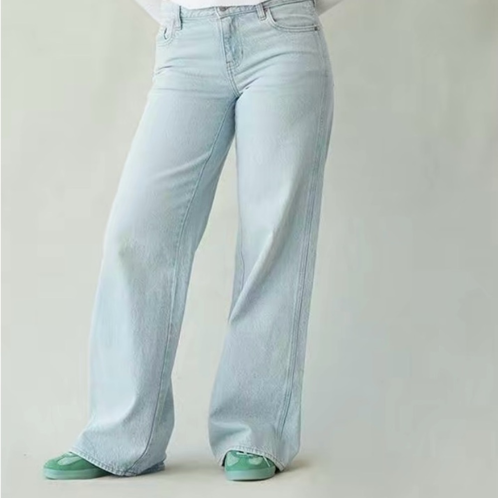 PacSun Casey’s Low Rise Baggy Jeans Light Indigo Blue Wash